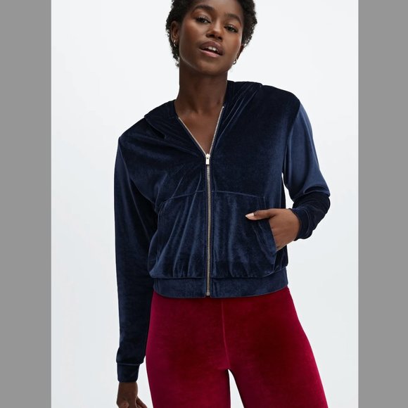 NWT Fabletics Navy Blue Velour Set - Size M - Picture 2 of 12